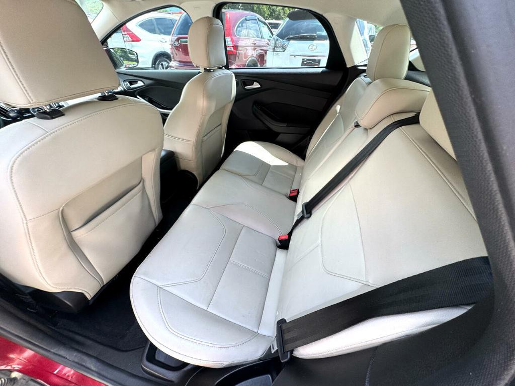 2017 Ford Focus Image 10