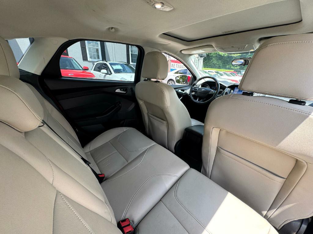 2017 Ford Focus Image 13