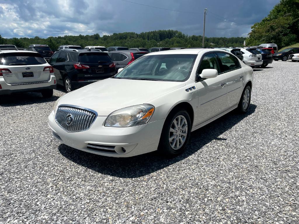 2010 Buick Lucerne Image 4