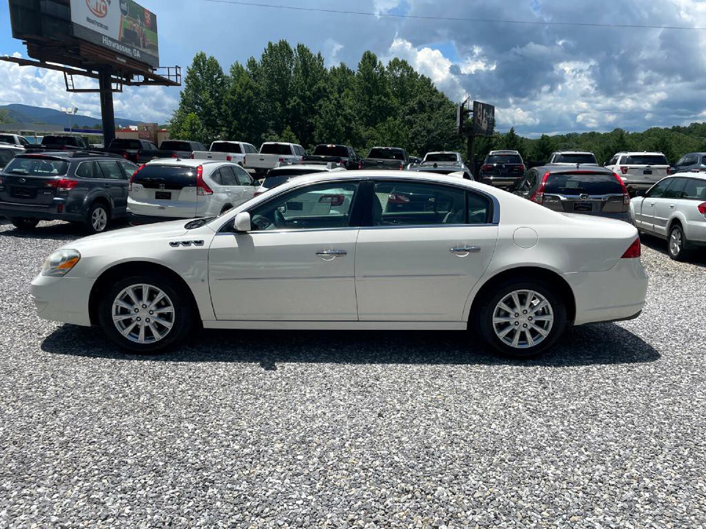 2010 Buick Lucerne Image 5