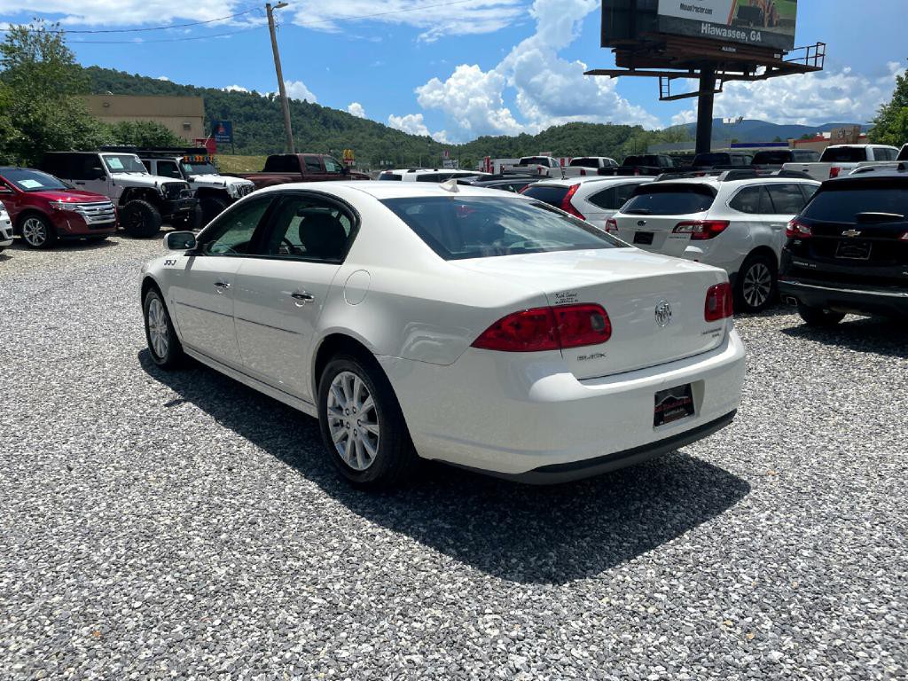 2010 Buick Lucerne Image 6