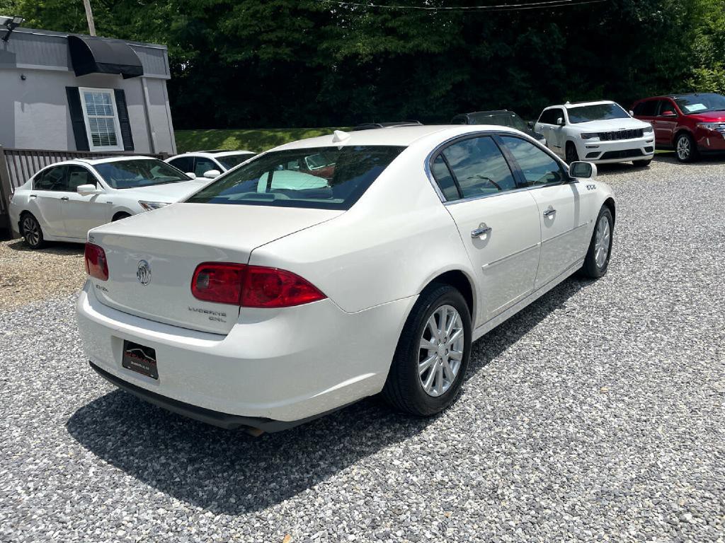 2010 Buick Lucerne Image 8