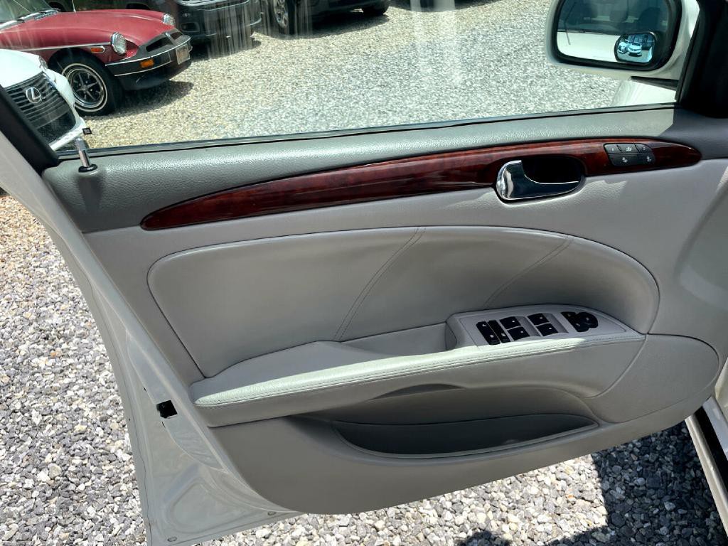 2010 Buick Lucerne Image 20