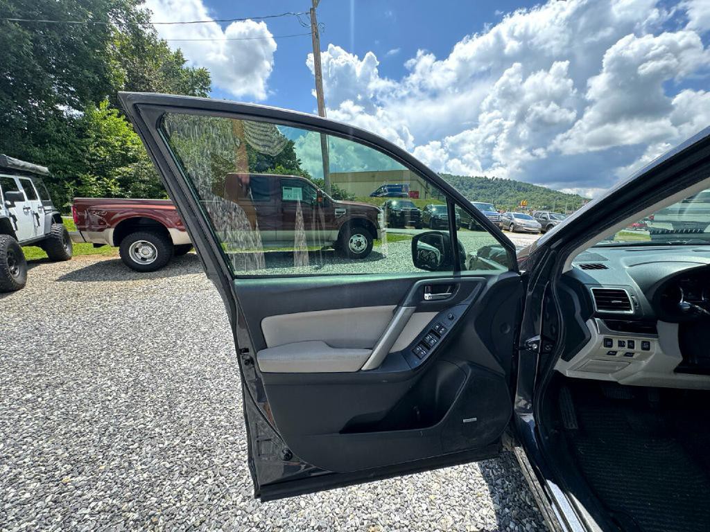 2018 Subaru Forester Image 10