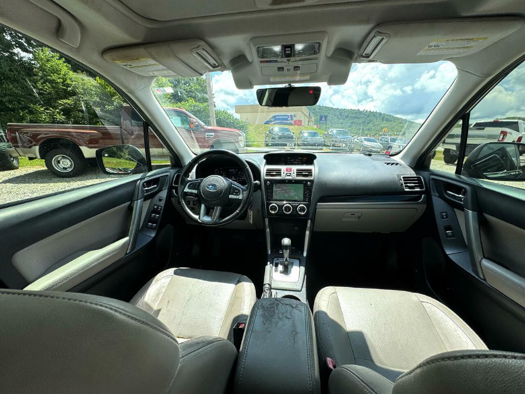 2018 Subaru Forester Image 12