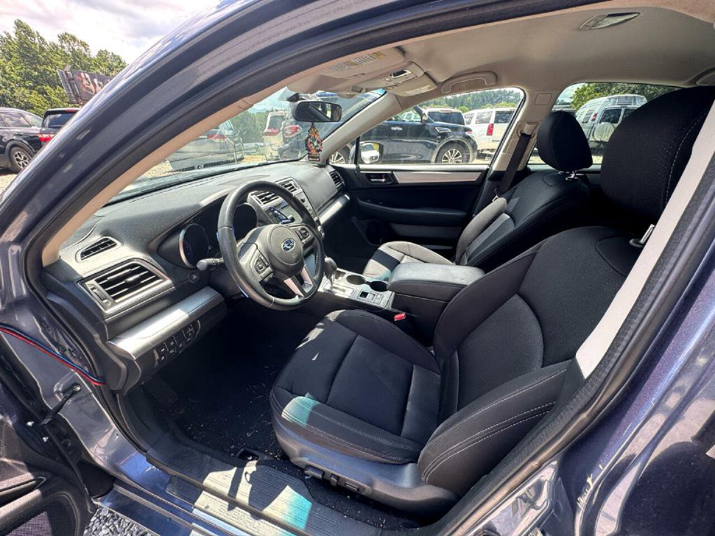 2016 Subaru Legacy Image 6