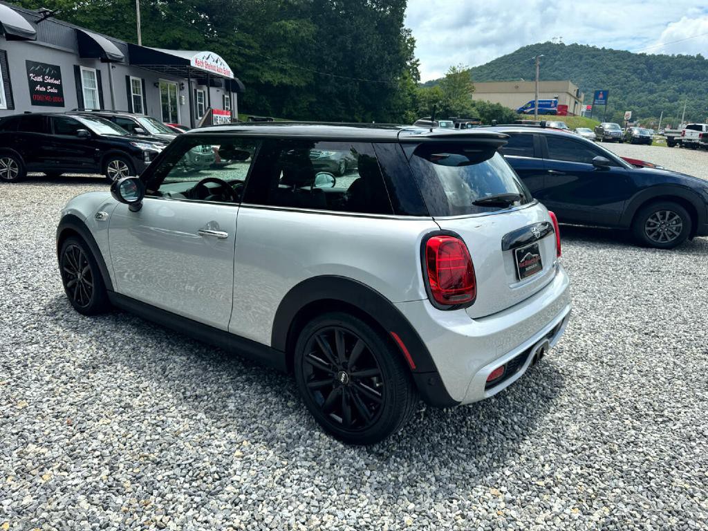 2019 MINI Cooper Image 3
