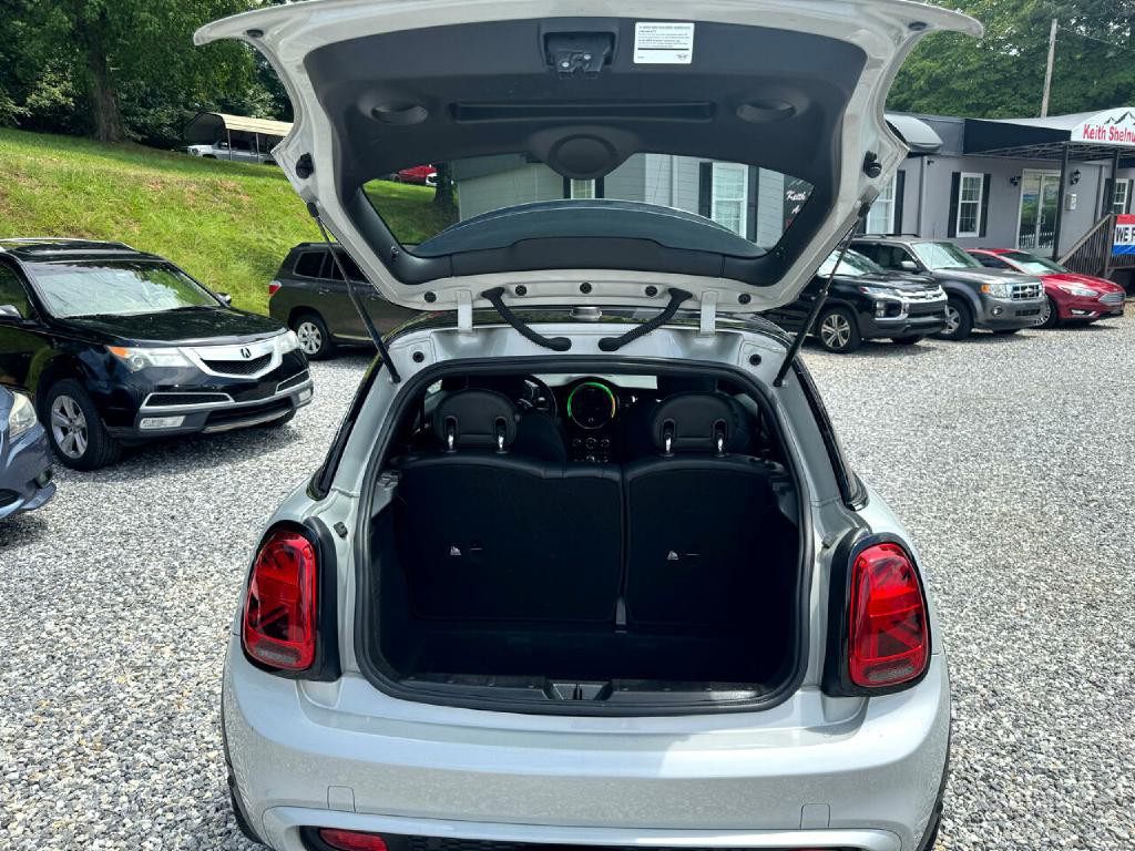 2019 MINI Cooper Image 5