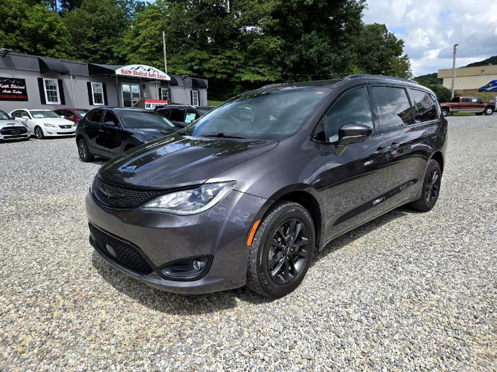2020 Chrysler Pacifica Image 3