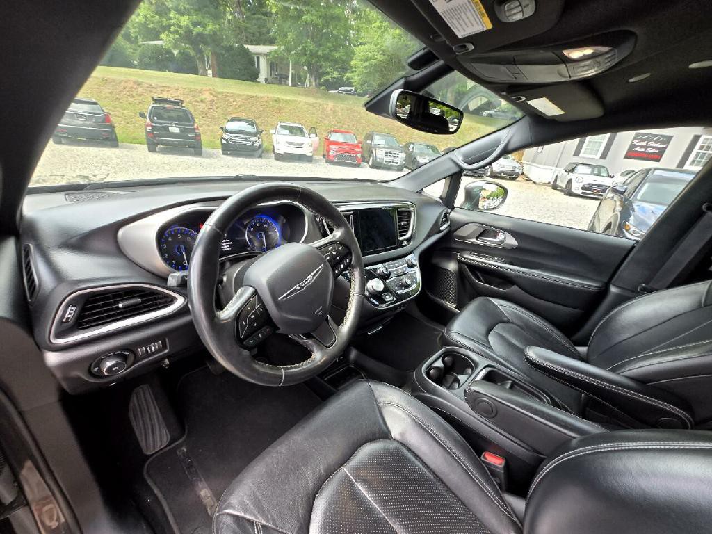 2020 Chrysler Pacifica Image 14