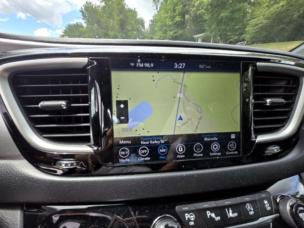 2020 Chrysler Pacifica Image 18