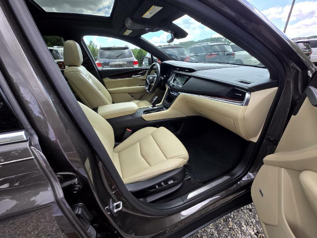 2019 Cadillac XT5 Image 8