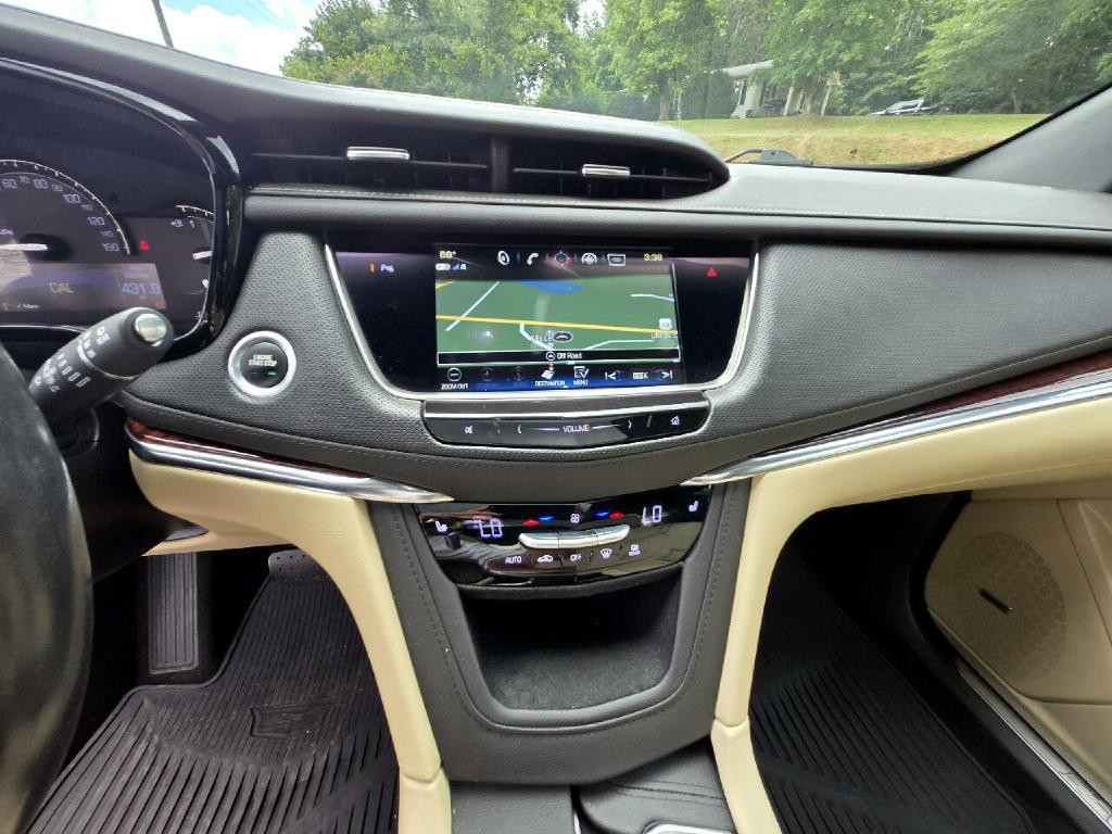 2019 Cadillac XT5 Image 12