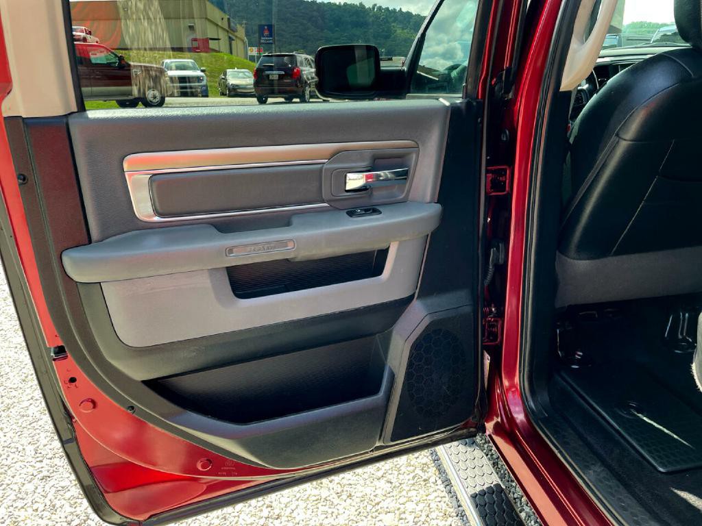 2016 RAM 1500 Image 17