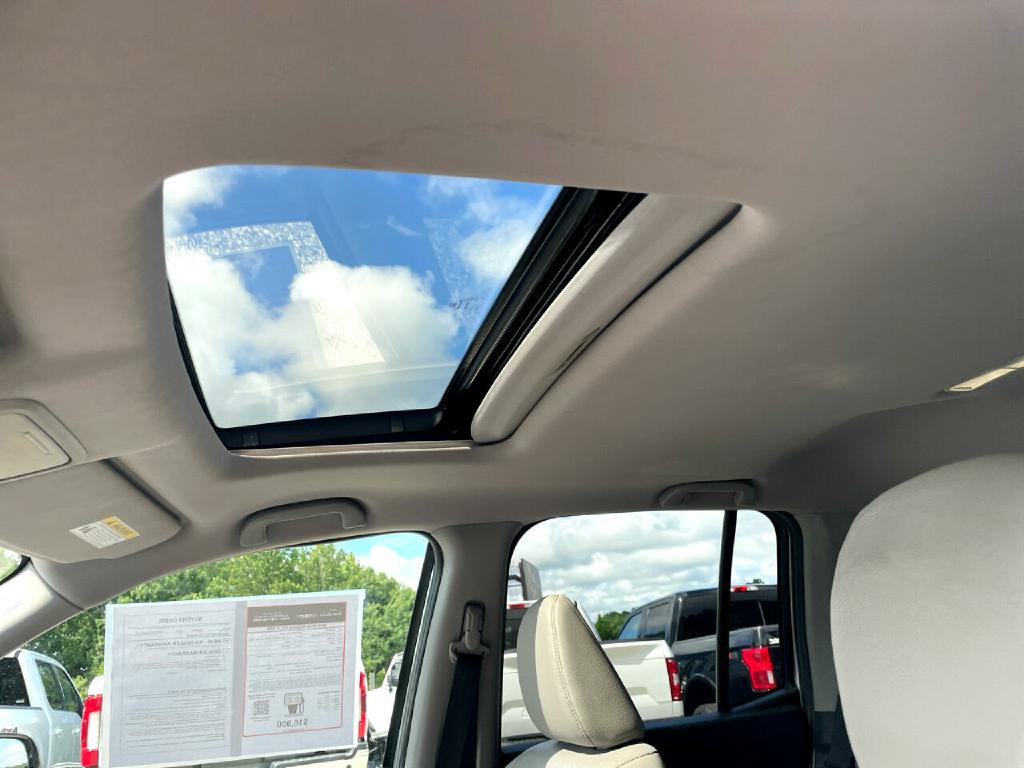 2018 Honda Ridgeline Image 32