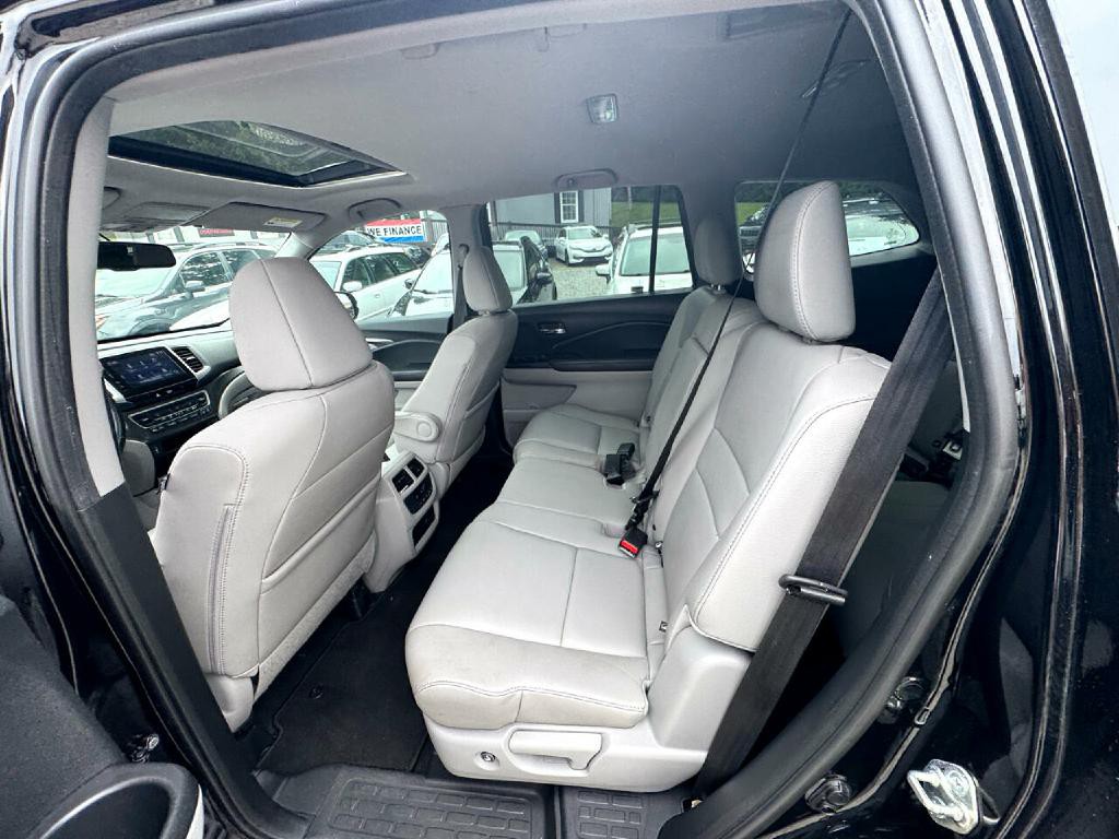 2017 Honda Pilot Image 13