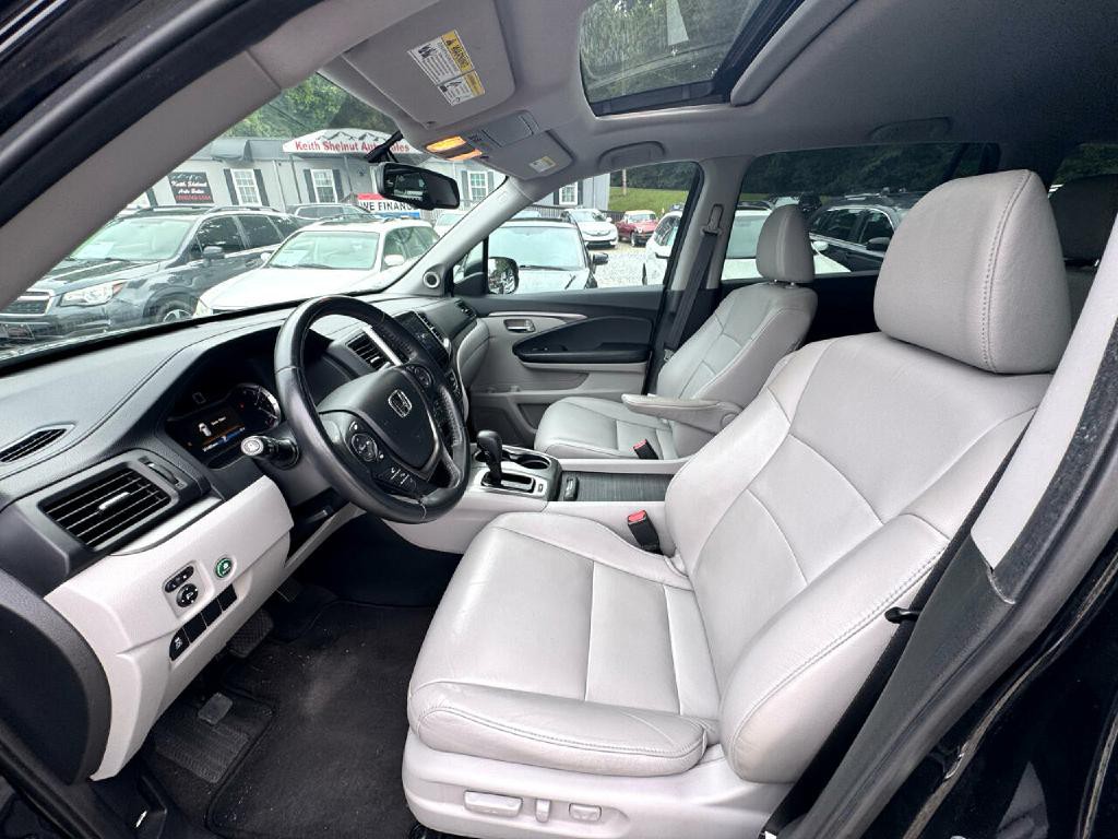 2017 Honda Pilot Image 22