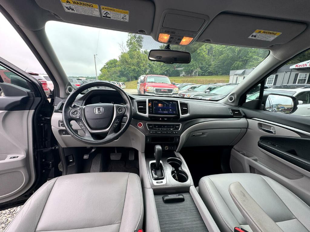 2017 Honda Pilot Image 23