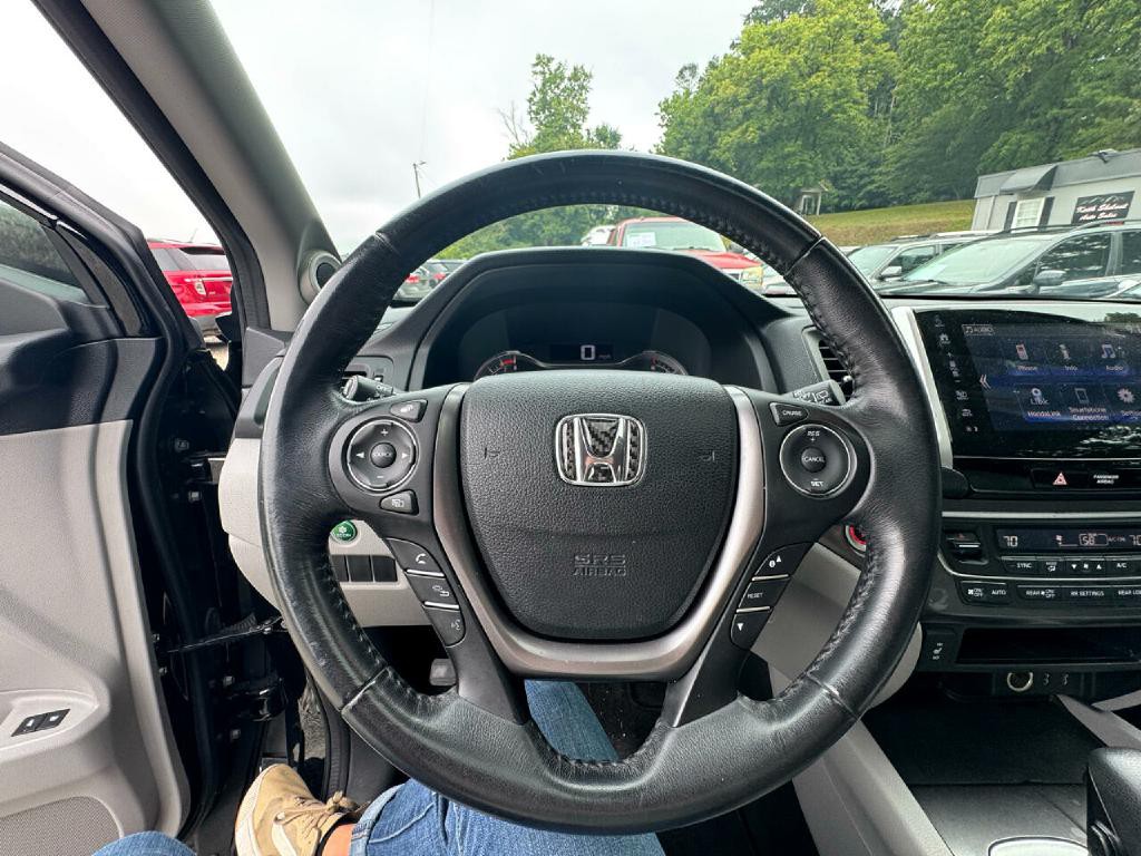 2017 Honda Pilot Image 24