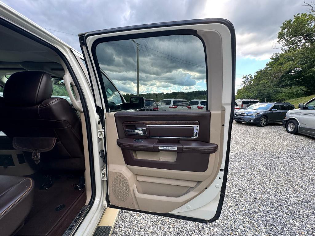 2017 RAM 1500 Image 9