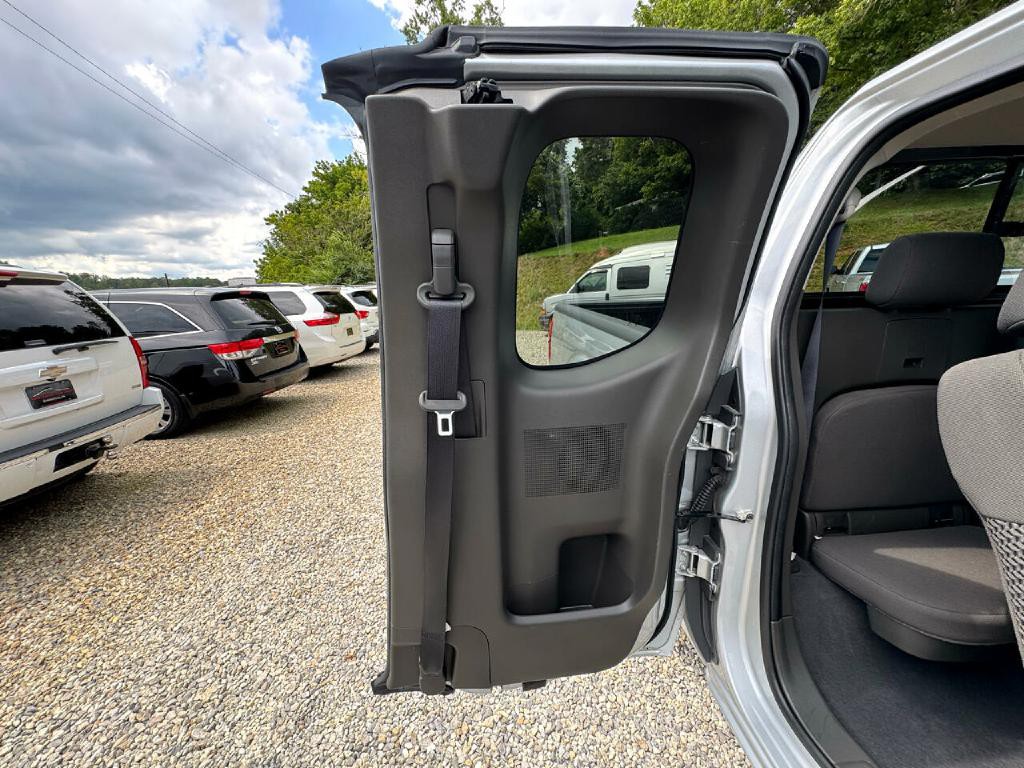 2018 Nissan Frontier Image 6