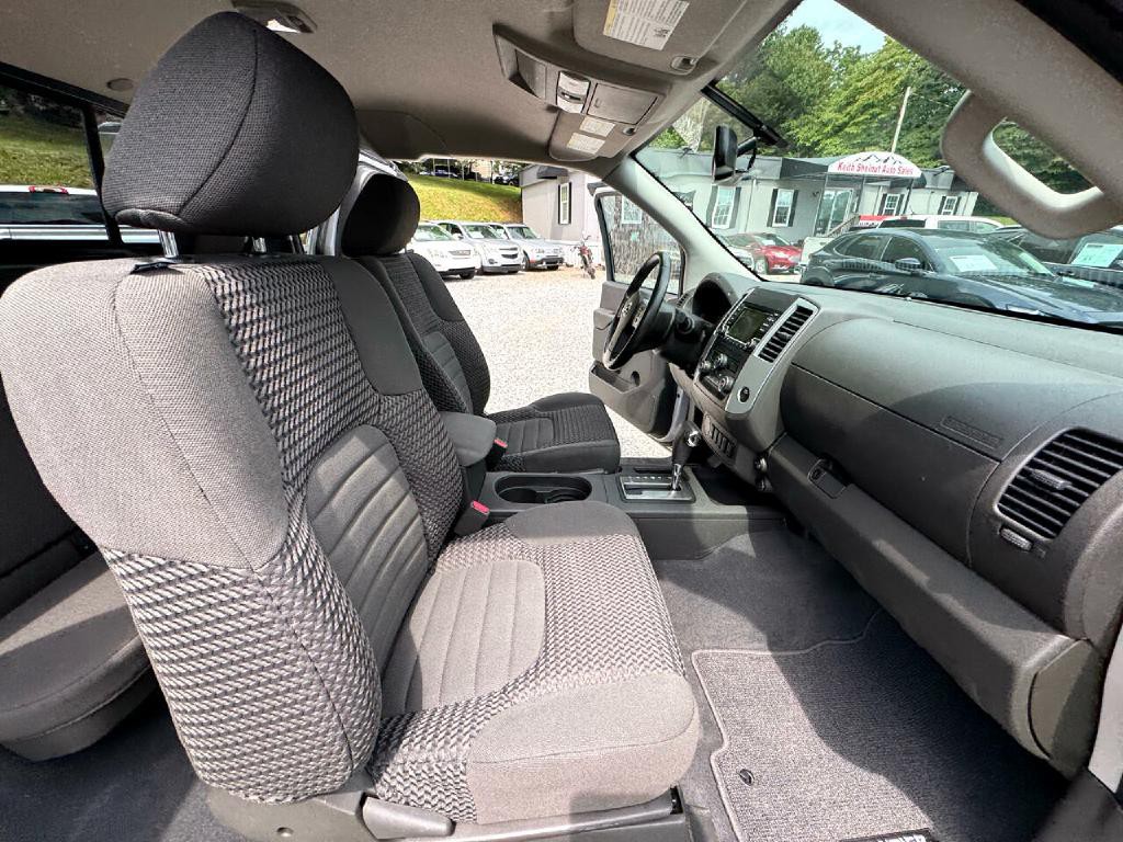 2018 Nissan Frontier Image 12