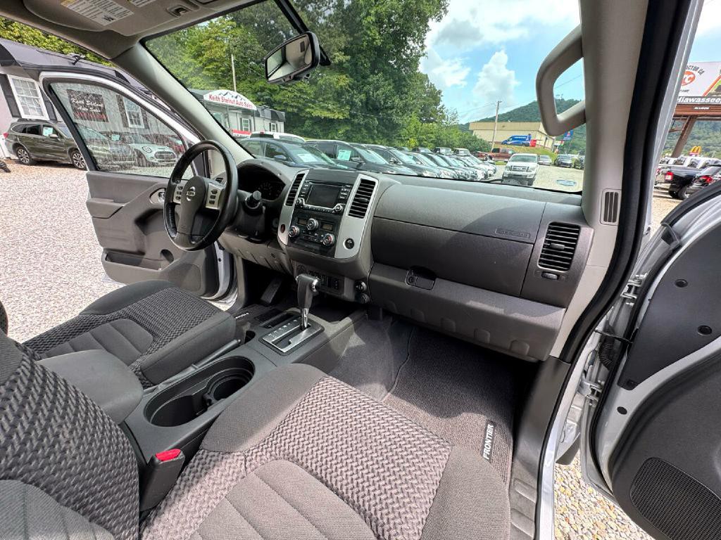 2018 Nissan Frontier Image 13