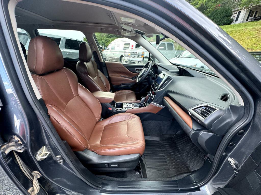 2020 Subaru Forester Image 17