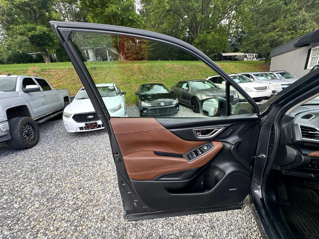 2020 Subaru Forester Image 19