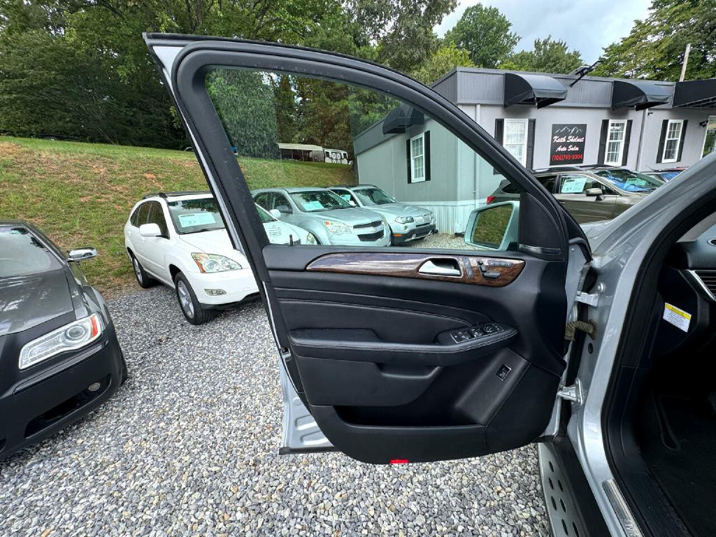2013 Mercedes-Benz M-Class Image 19