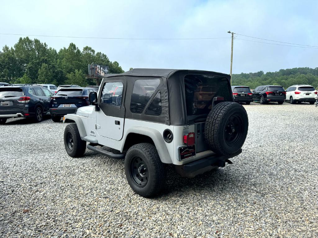 2004 Jeep Wrangler Image 4