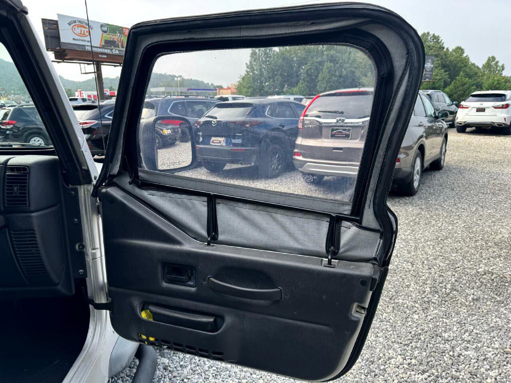 2004 Jeep Wrangler Image 6