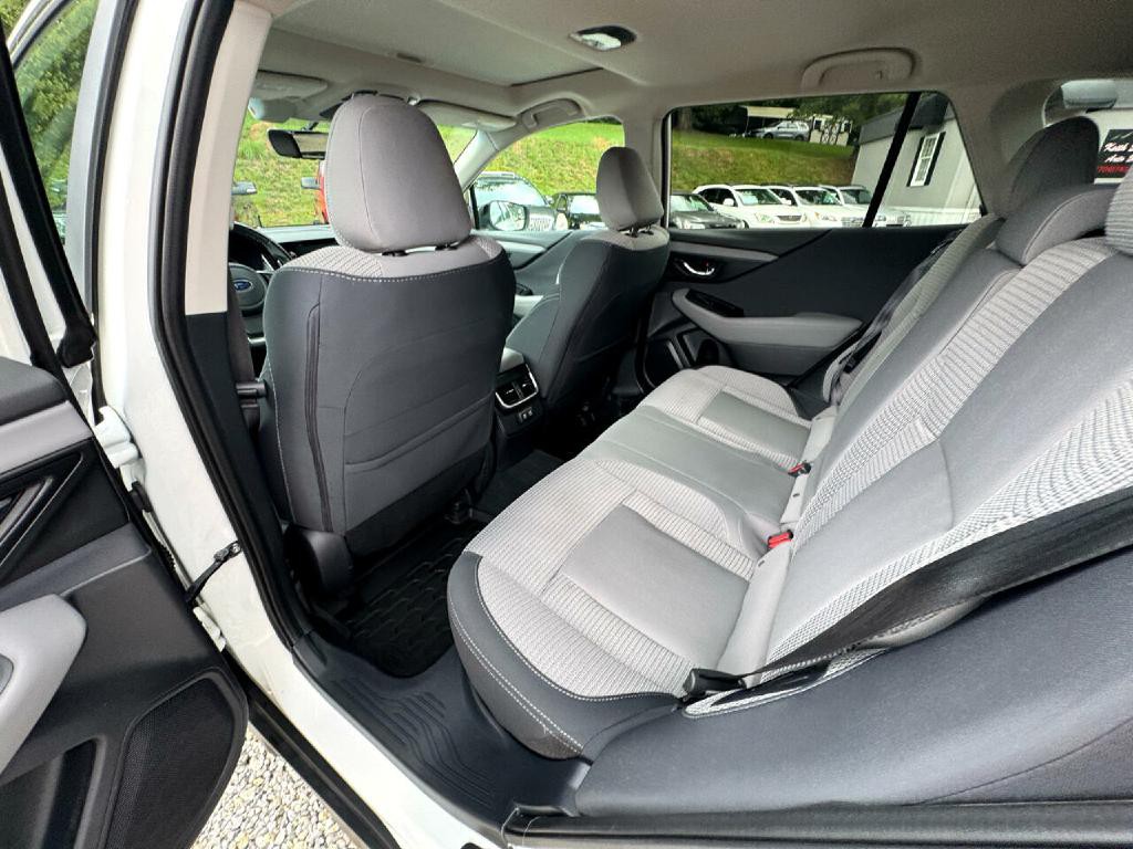 2022 Subaru Outback Image 9