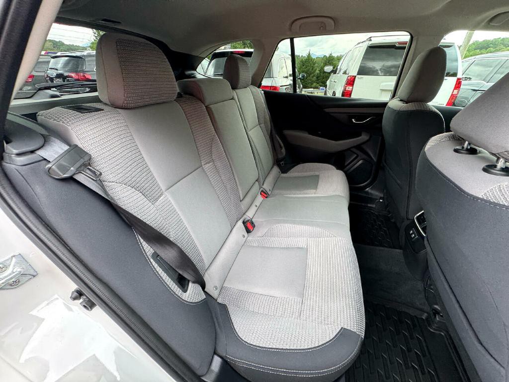 2022 Subaru Outback Image 13