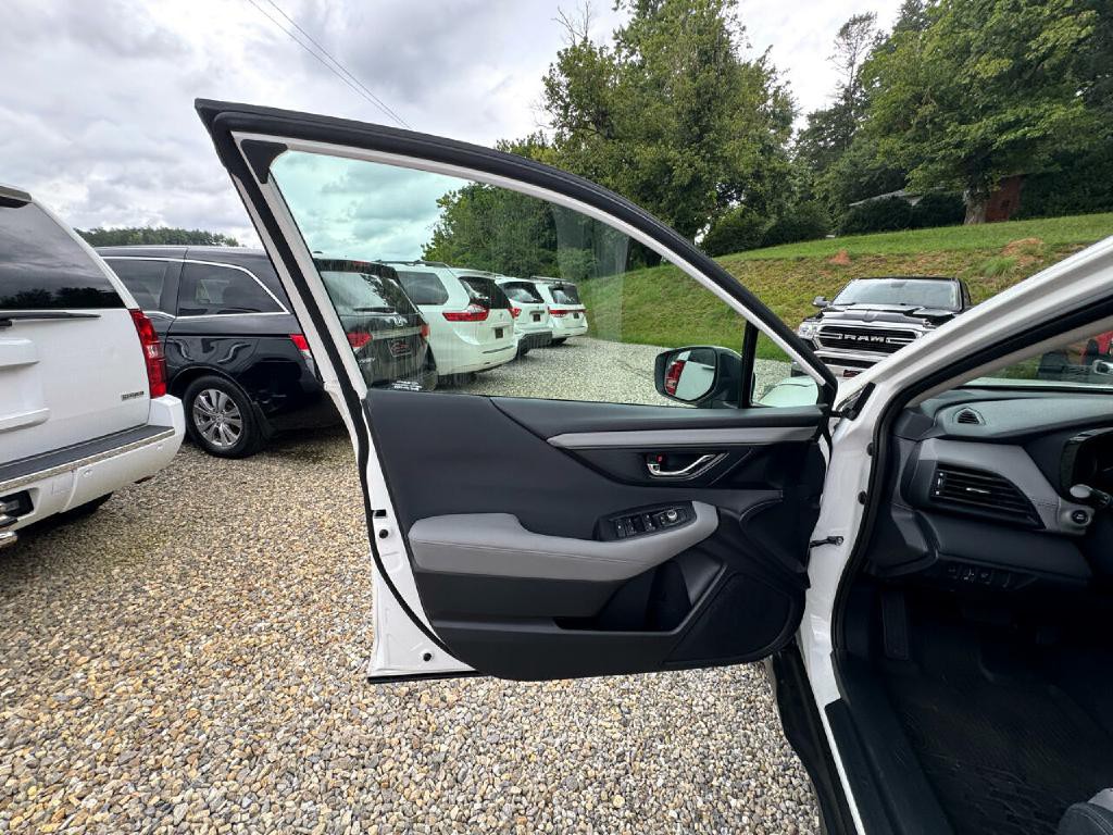 2022 Subaru Outback Image 18