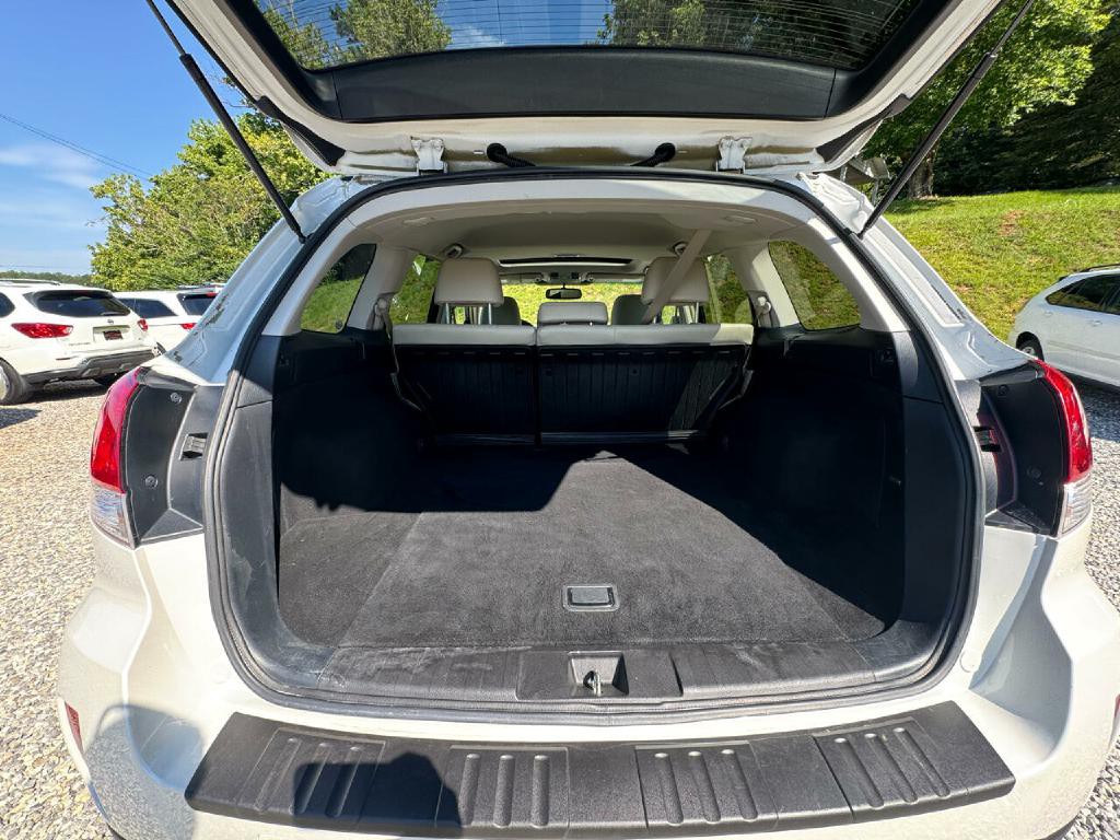 2014 Subaru Outback Image 6
