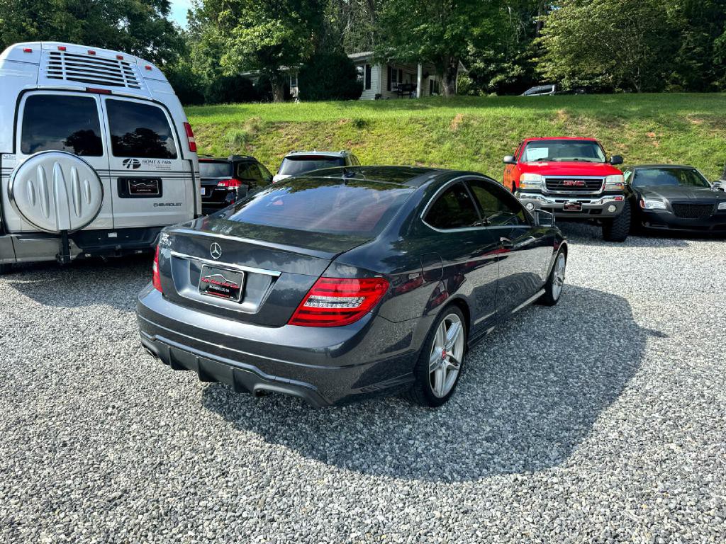 2013 Mercedes-Benz C-Class Image 4