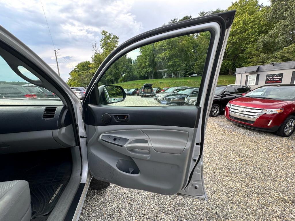 2012 Toyota Tacoma Image 9