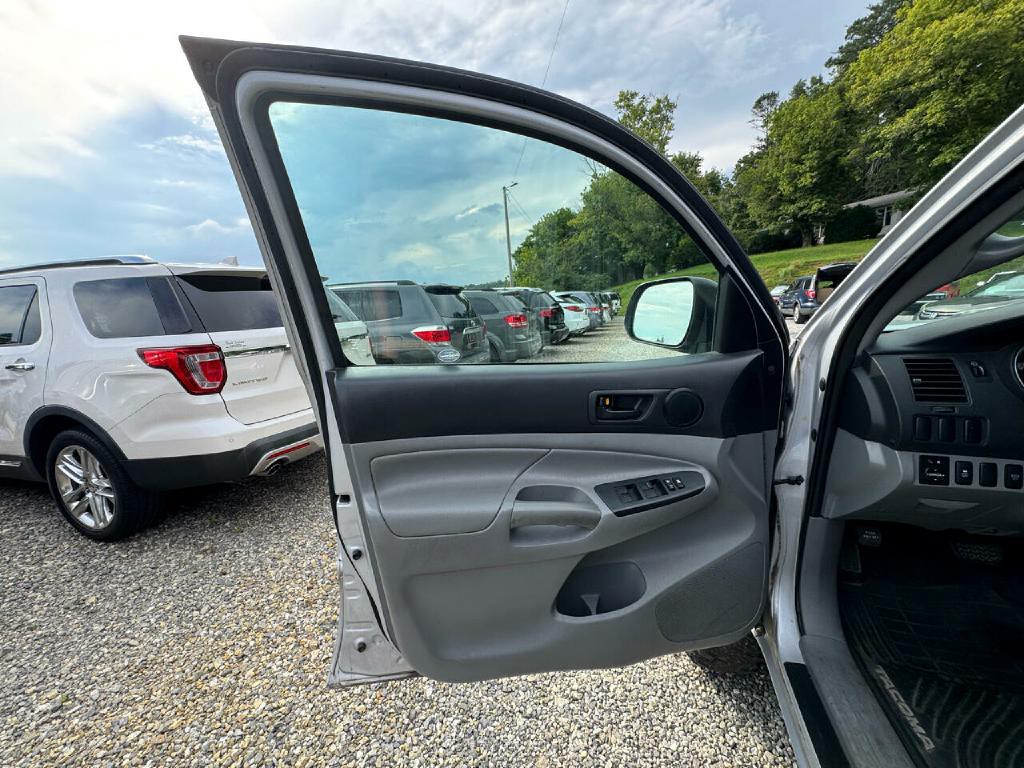 2012 Toyota Tacoma Image 13