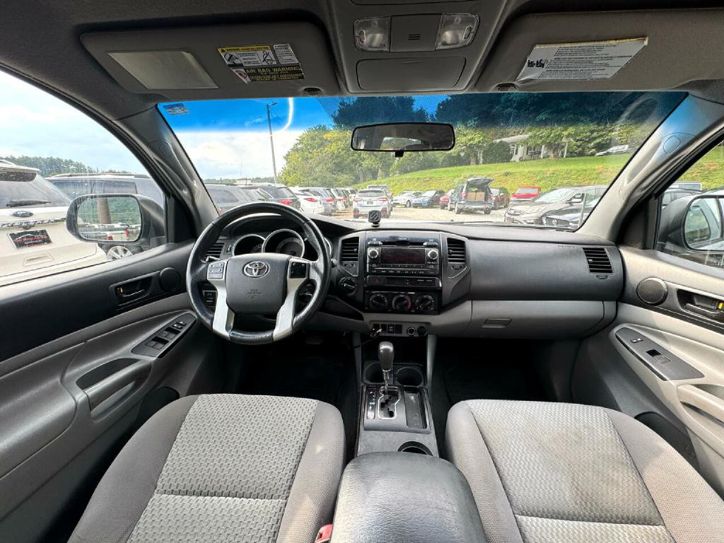 2012 Toyota Tacoma Image 16