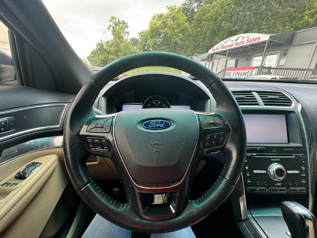 2016 Ford Explorer Image 14