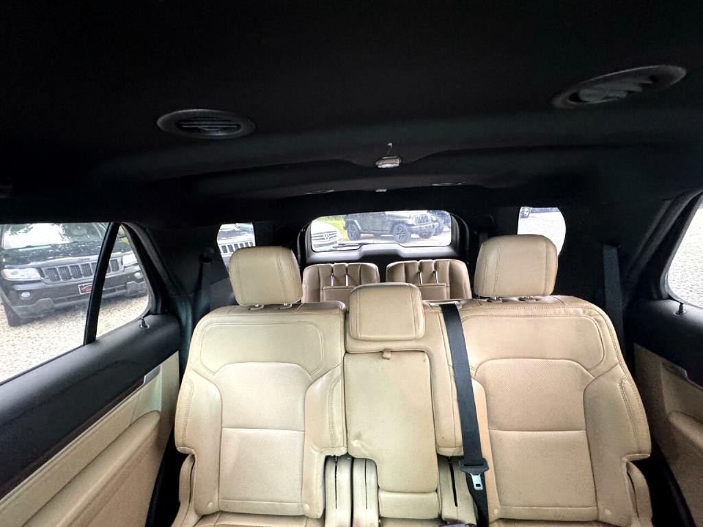 2016 Ford Explorer Image 19