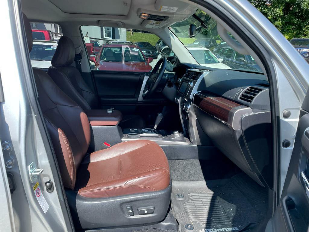 2016 Toyota 4Runner Image 5
