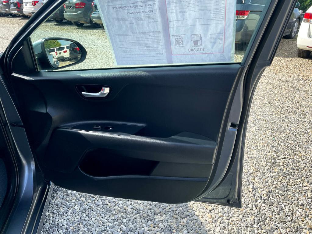 2019 Kia Rio Image 8