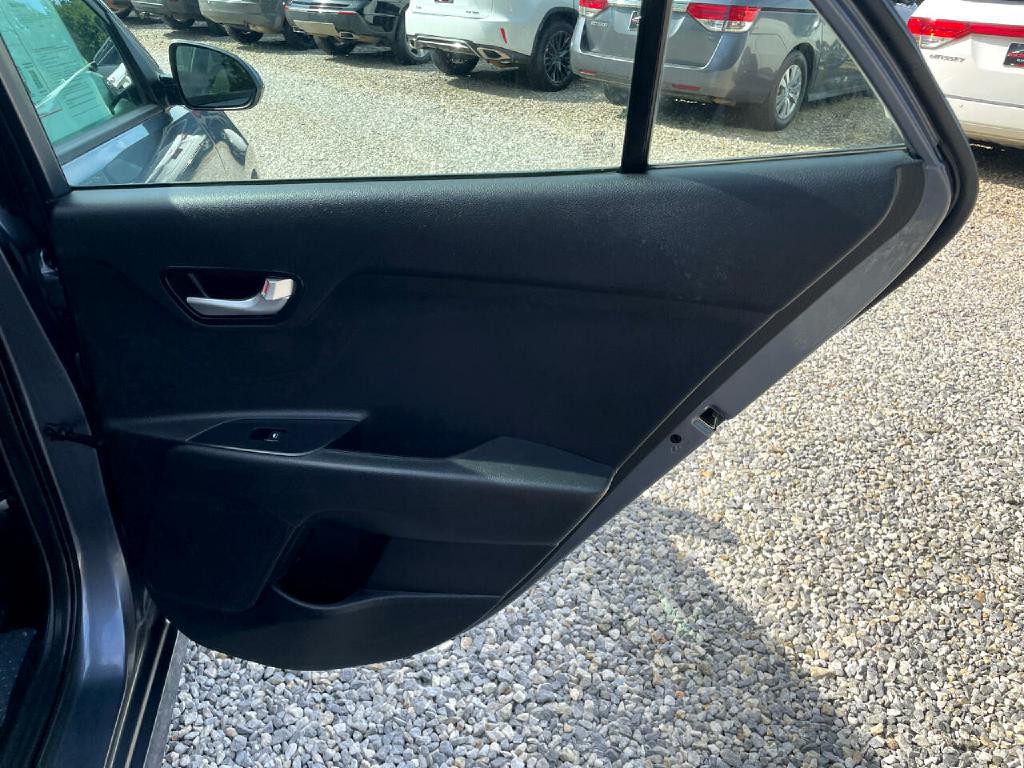 2019 Kia Rio Image 11