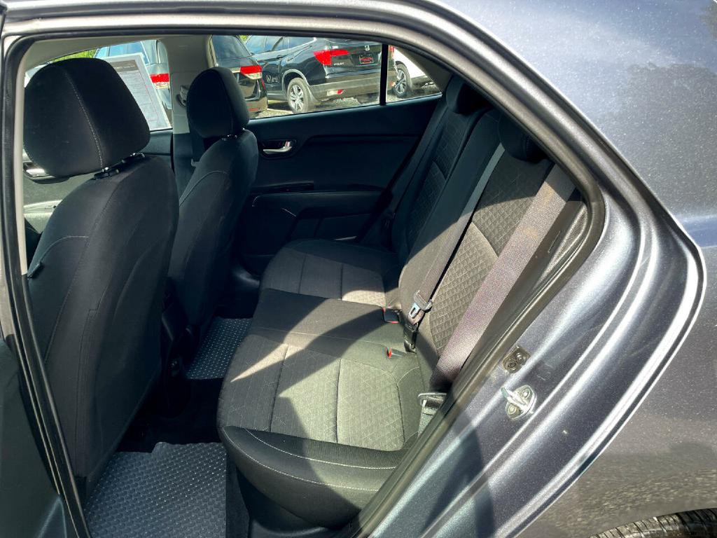 2019 Kia Rio Image 15