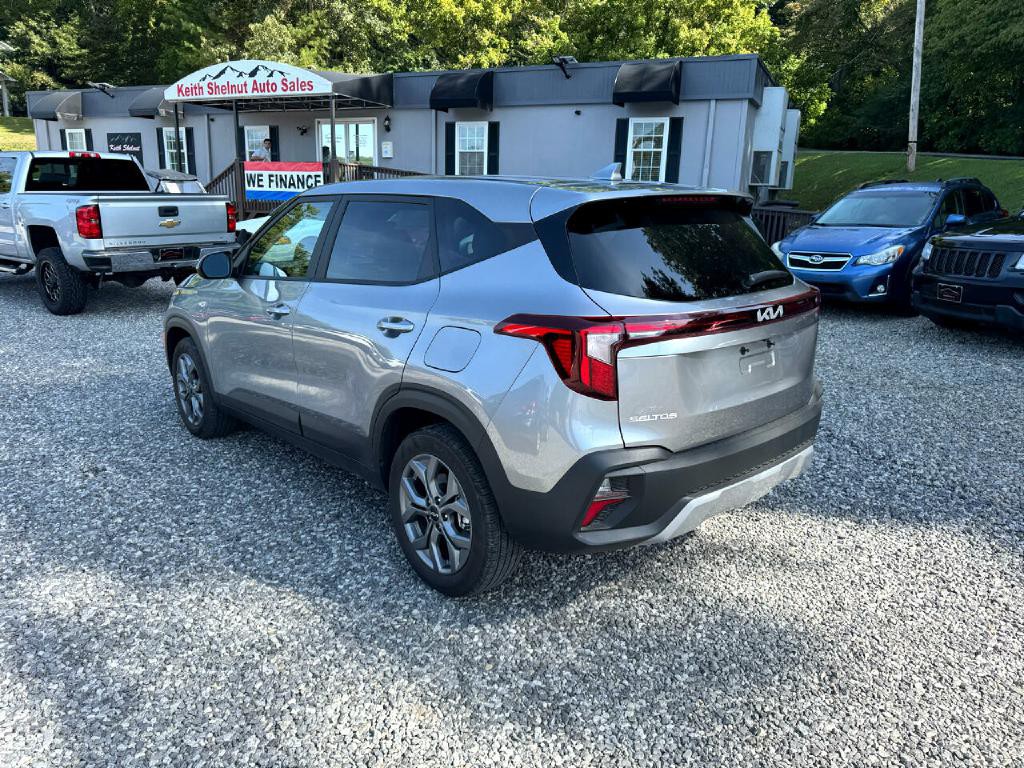 2025 Kia Seltos Image 3