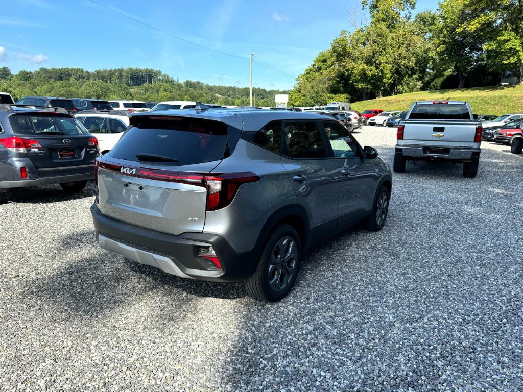 2025 Kia Seltos Image 4