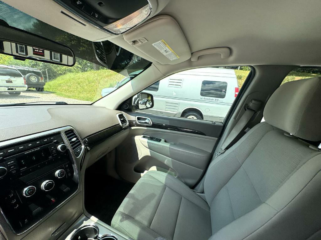 2013 Jeep Grand Cherokee Image 30