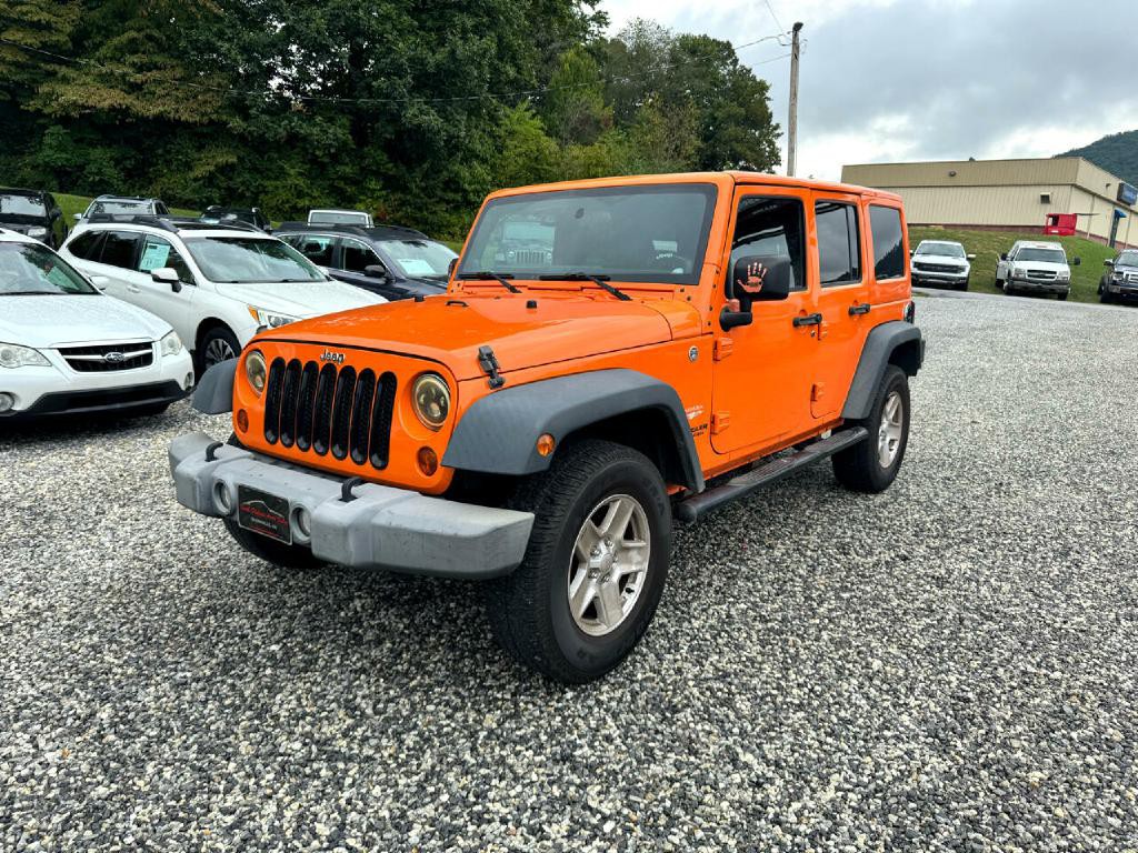 2012 Jeep Wrangler Unlimited Image 2